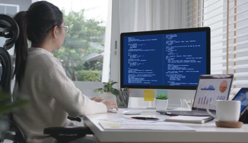半导体晶圆厂的MES革命:纳米级精度管控与设备协同策略